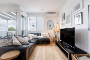 'Laidback Lygon' A Two-storey Inner-city Oasis